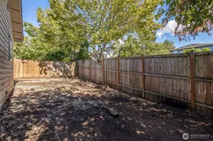 5208 15th Ave S, Seattle, WA 98108 - Photo 8