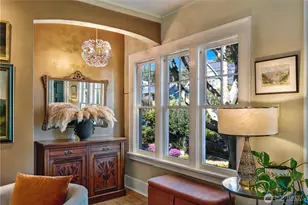 1023 N 49th St, Seattle, WA 98103 - Photo 10