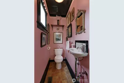 1023 N 49th Street, Seattle, WA 98103 - Photo 20