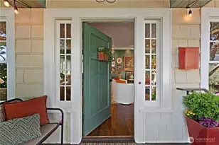 1023 N 49th St, Seattle, WA 98103 - Photo 8