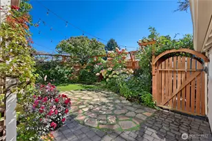 1023 N 49th St, Seattle, WA 98103 - Photo 36