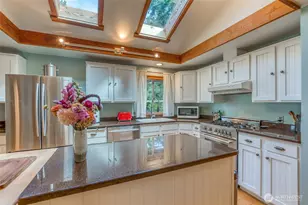 2822 Enchanted Forest Rd, Orcas Island, WA 98245 - Photo 10