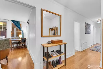 615 Boren Avenue #8, Seattle, WA 98104 - Photo 4