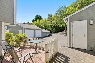 3812 25th Ave W, Seattle, WA 98199 - Photo 2