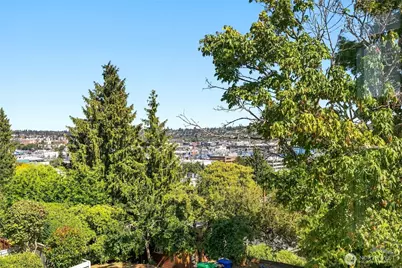 3812 25th Avenue W #4B, Seattle, WA 98199 - Photo 32