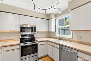 3812 25th Ave W, Seattle, WA 98199 - Photo 12