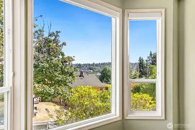 3812 25th Avenue W #4B, Seattle, WA 98199 - Photo 8