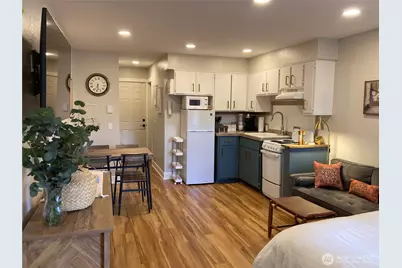 250 Tucker Avenue #2, Friday Harbor, WA 98250 - Photo 2