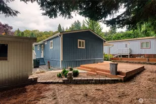 11330 E Riverside Dr, Bothell, WA 98011 - Photo 18