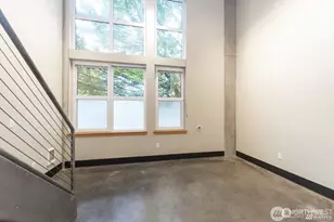 2440 Western Ave, Seattle, WA 98121 - Photo 2