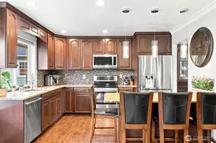 211 S 78th St, Tacoma, WA 98408 - Photo 8