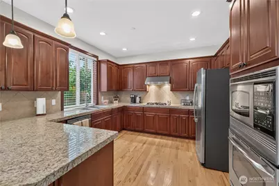 25528 Lake Wilderness Place SE, Maple Valley, WA 98038 - Photo 8
