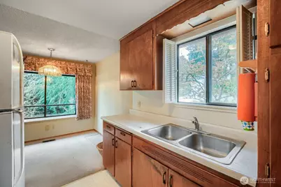 12524 13th Avenue SW, Burien, WA 98146 - Photo 10