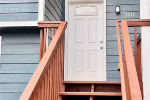 1711 S 53rd St, Tacoma, WA 98408 - Photo 2