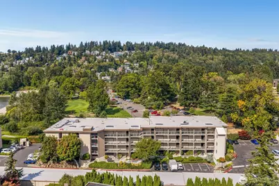 9715 NE Juanita Drive #B107, Kirkland, WA 98034 - Photo 24