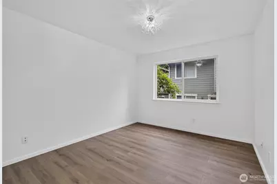 12730 15th Avenue NE, Seattle, WA 98125 - Photo 26