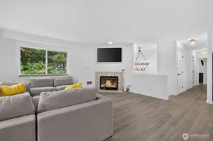 12730 15th Ave NE, Seattle, WA 98125 - Photo 8