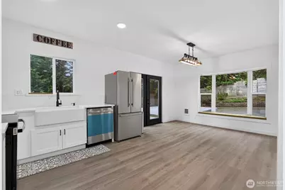 12730 15th Avenue NE, Seattle, WA 98125 - Photo 22
