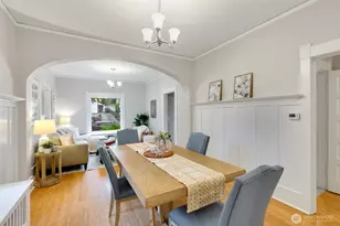 313 NE 76th St, Seattle, WA 98115 - Photo 10