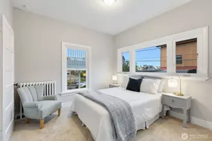 313 NE 76th St, Seattle, WA 98115 - Photo 18