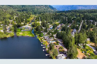 333 Lakeside Drive, Sedro Woolley, WA 98284 - Photo 2
