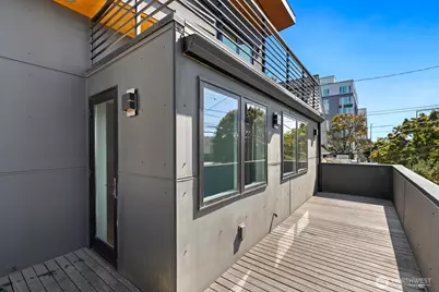 112 18th Avenue, Seattle, WA 98122 - Photo 18