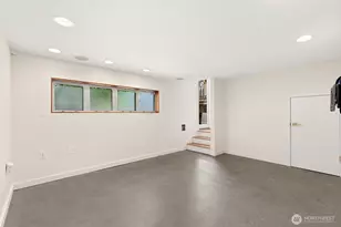 112 18th Ave, Seattle, WA 98122 - Photo 10