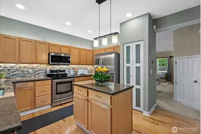 24546 SE 276th Court, Maple Valley, WA 98038 - Photo 8