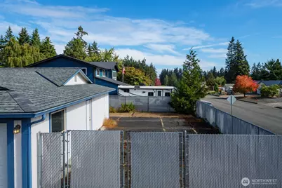 2205 W 14th St, Port Angeles, WA 98363 - Photo 4