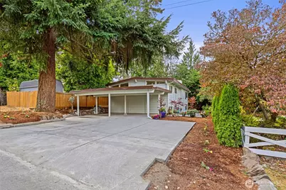10017 12th Avenue NE, Seattle, WA 98125 - Photo 2