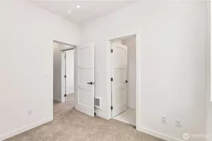 2334 Franklin Ave E, Seattle, WA 98102 - Photo 20