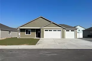 1011 6th Ave NE, Ephrata, WA 98823 - Photo 1