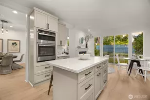 1102 Bellevue Way SE, Bellevue, WA 98004 - Photo 10