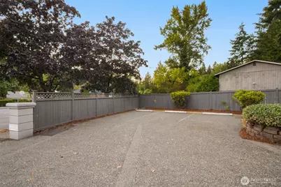 1102 Bellevue Way SE #2, Bellevue, WA 98004 - Photo 26