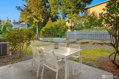 1102 Bellevue Way SE #2, Bellevue, WA 98004 - Photo 24