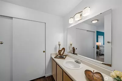 1740 NE 86th Street #311, Seattle, WA 98115 - Photo 14