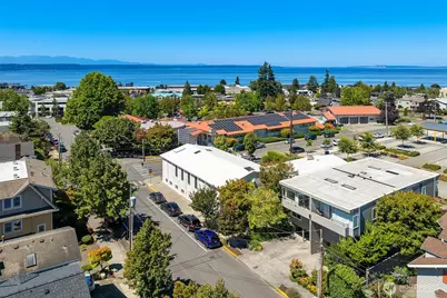 611 Bell Street #1, Edmonds, WA 98020 - Photo 2