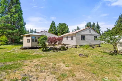 905 Peters Street, Raymond, WA 98577 - Photo 2