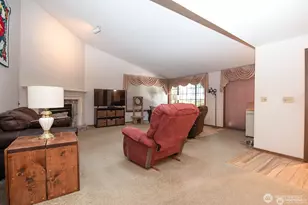 1805 Village Green Dr, Mill Creek, WA 98012 - Photo 16