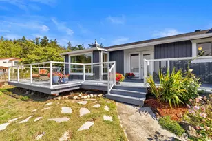 150 N Rhododendron Dr, Port Townsend, WA 98368 - Photo 6