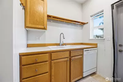 2309 Milton Way #Unit F, Milton, WA 98354 - Photo 10