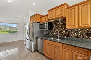 17166 Dike Rd, Mount Vernon, WA 98273 - Photo 10