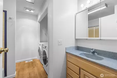 15704 121st Avenue SE, Renton, WA 98058 - Photo 20
