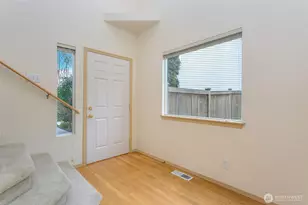 2829 206th St SW, Lynnwood, WA 98036 - Photo 2