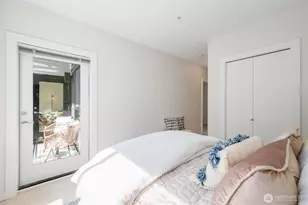 1410 E Pine St, Seattle, WA 98122 - Photo 16
