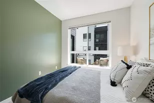 1410 E Pine St, Seattle, WA 98122 - Photo 14