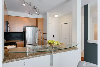 1410 E Pine Street #W307, Seattle, WA 98122 - Photo 8