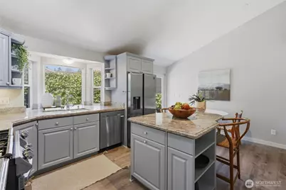 2209 W Lake Sammamish Parkway NE, Redmond, WA 98052 - Photo 6