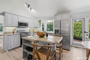 2209 West LK Sammamish Pkwy NE, Redmond, WA 98052 - Photo 4