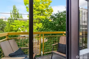 615 E Pike St, Seattle, WA 98122 - Photo 26